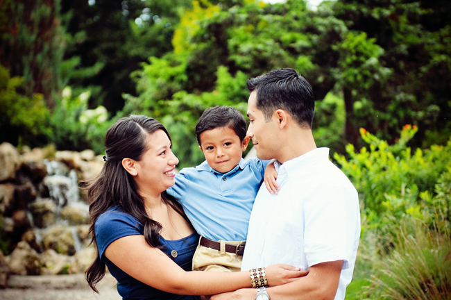 Alarcon Family Minneapolis Family Photographer Laura Alpizar