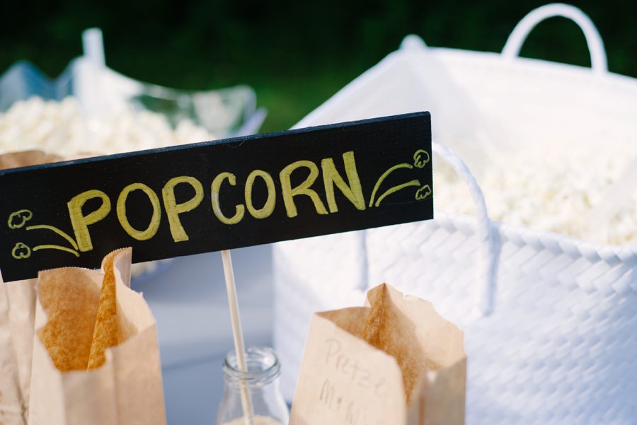 wedding reception popcorn snacks minnesota wedding