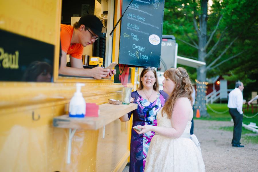 o'cheeze food truck wedding reception caterer