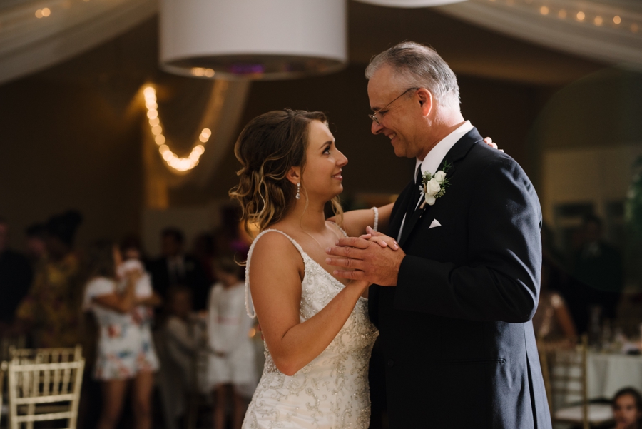 bride and father of bride dance