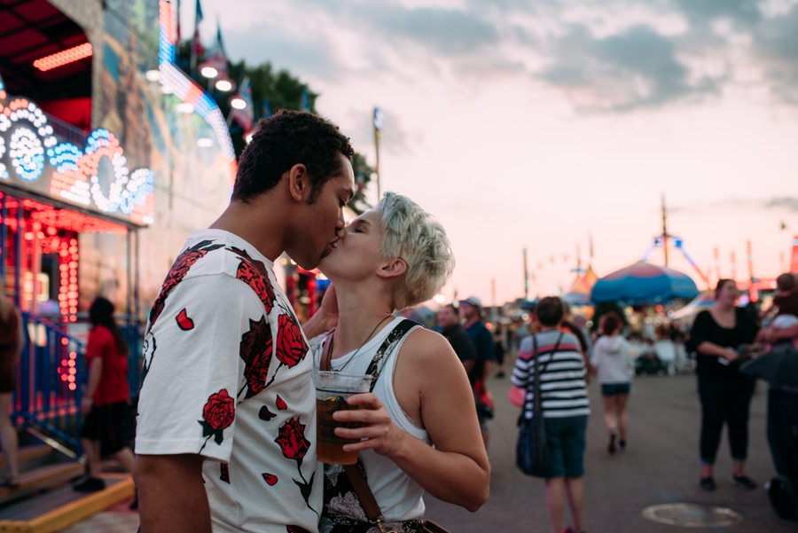 casual love at the minnesota state fair