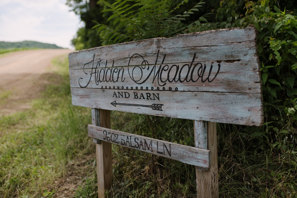signage to Hidden Meadow wedding venue