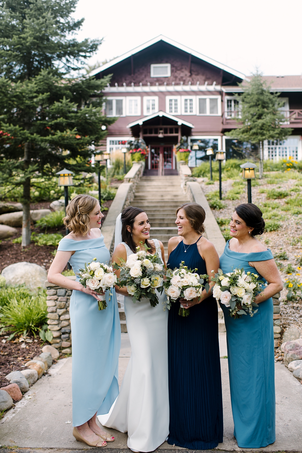 bride and bridesmaids outside grand view lodge