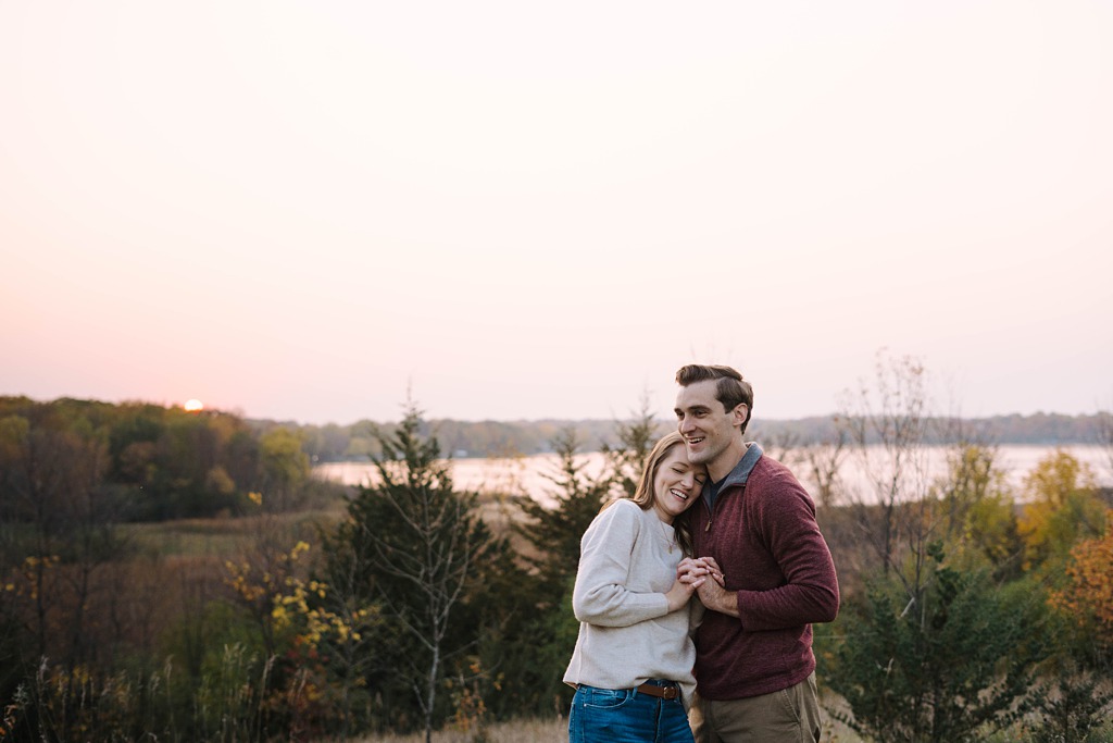 lakeside engagement photography fall in minnesota