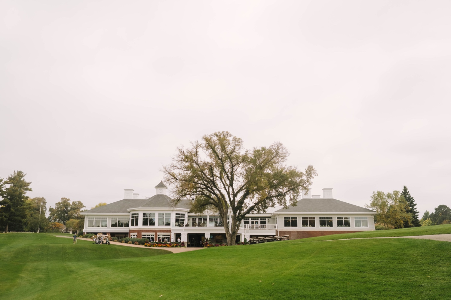minnesota valley country club exterior